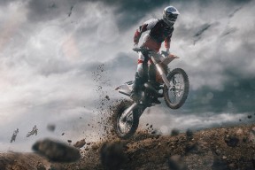 世界盃賽事結果-爆冷之夜！Scout窒息防守锁死湖人，主场球迷陷入疯狂